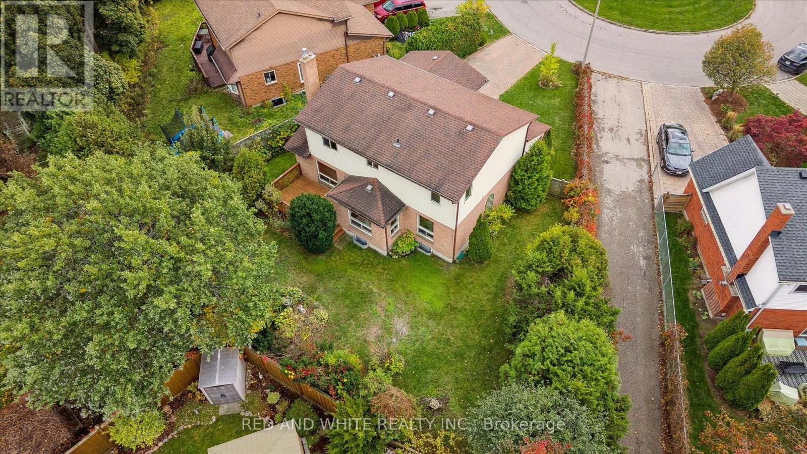 172 Mayberry Court, Waterloo, Ontario  N2K 3K2 - Photo 46 - X12478635