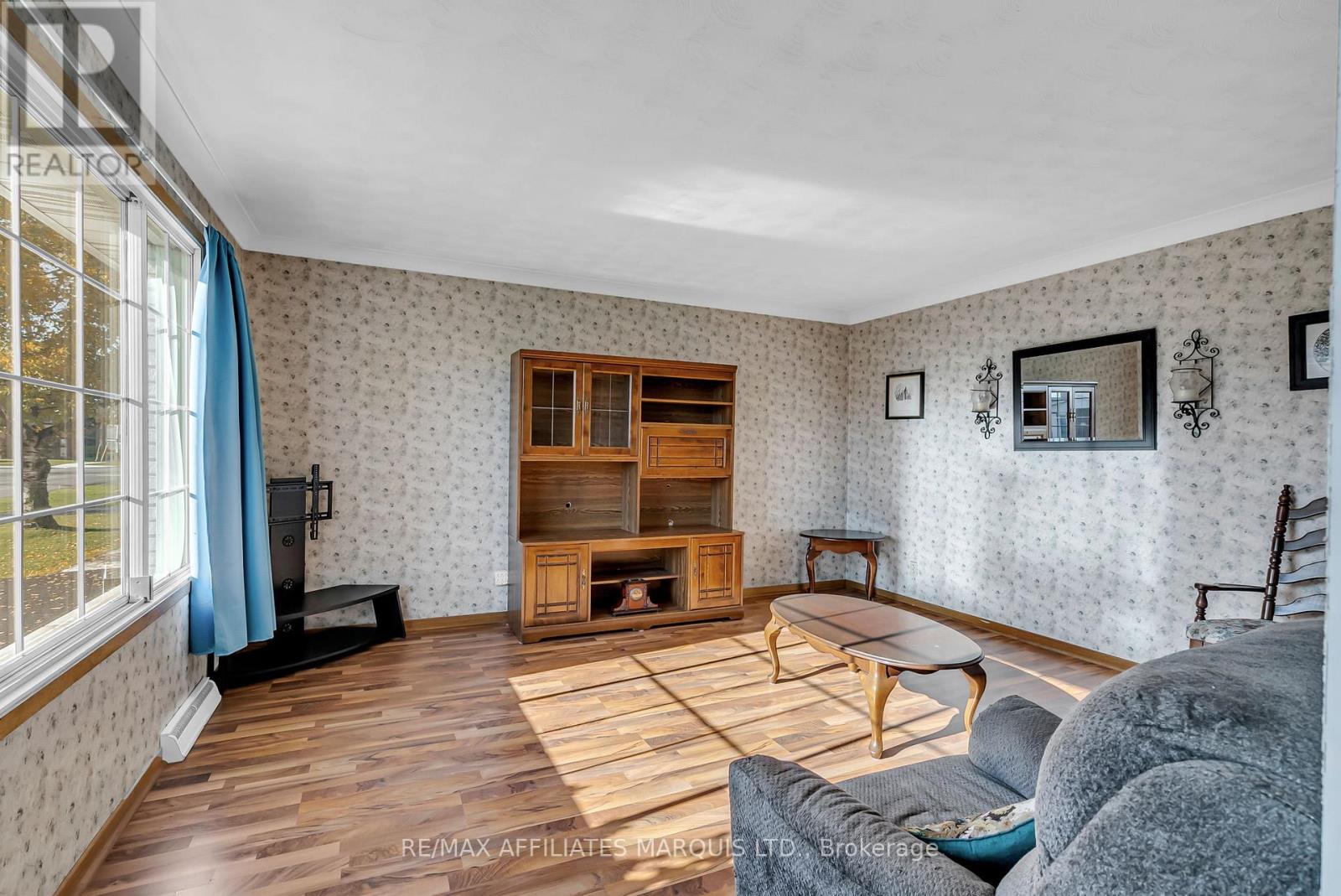 113 Vimy Avenue, Cornwall, Ontario  K6H 6G9 - Photo 4 - X12478748