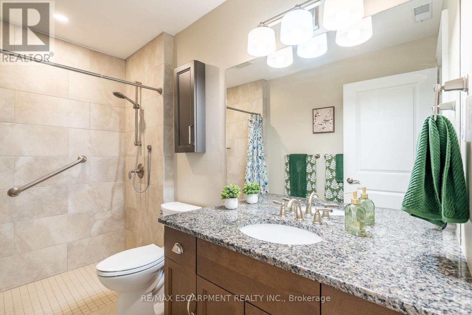 1 Archdeacon Clark Trail, Hamilton, Ontario  L9B 2M2 - Photo 13 - X12478654