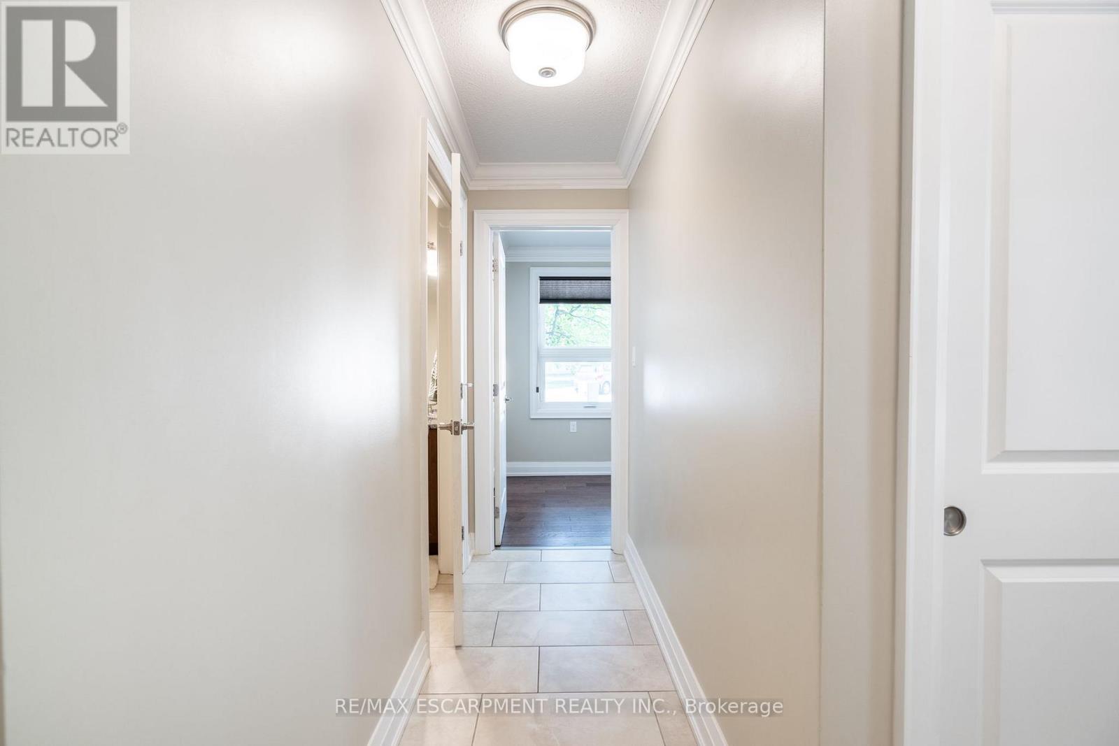 1 Archdeacon Clark Trail, Hamilton, Ontario  L9B 2M2 - Photo 7 - X12478654
