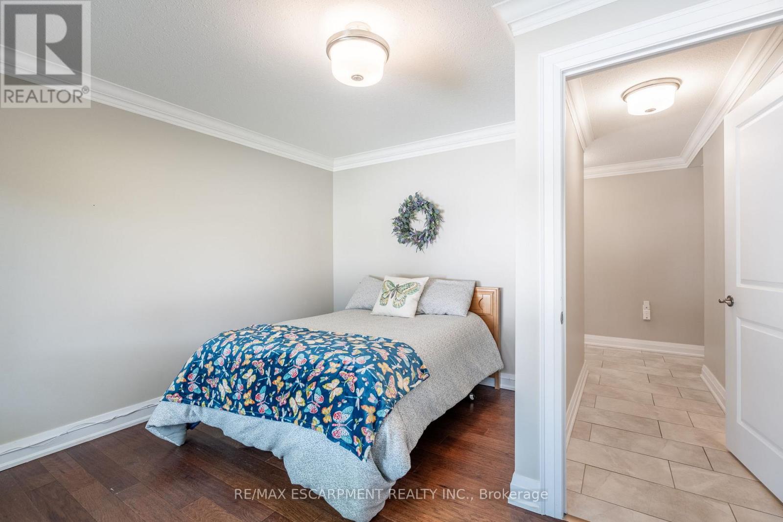 1 Archdeacon Clark Trail, Hamilton, Ontario  L9B 2M2 - Photo 9 - X12478654