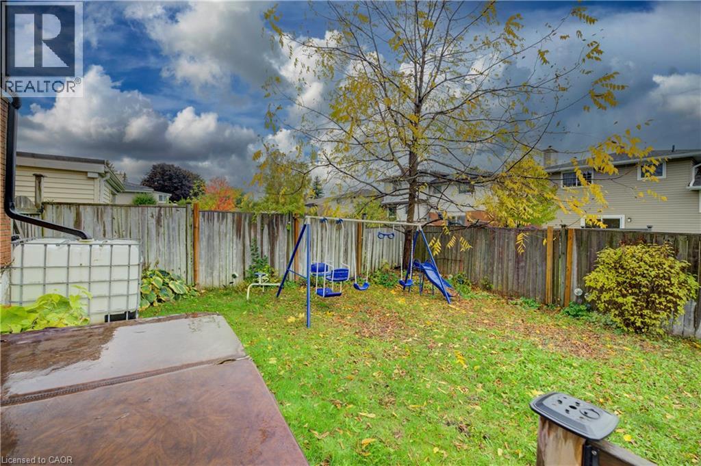 31 Bonfair Court, Kitchener, Ontario  N2M 4P6 - Photo 24 - 40780855