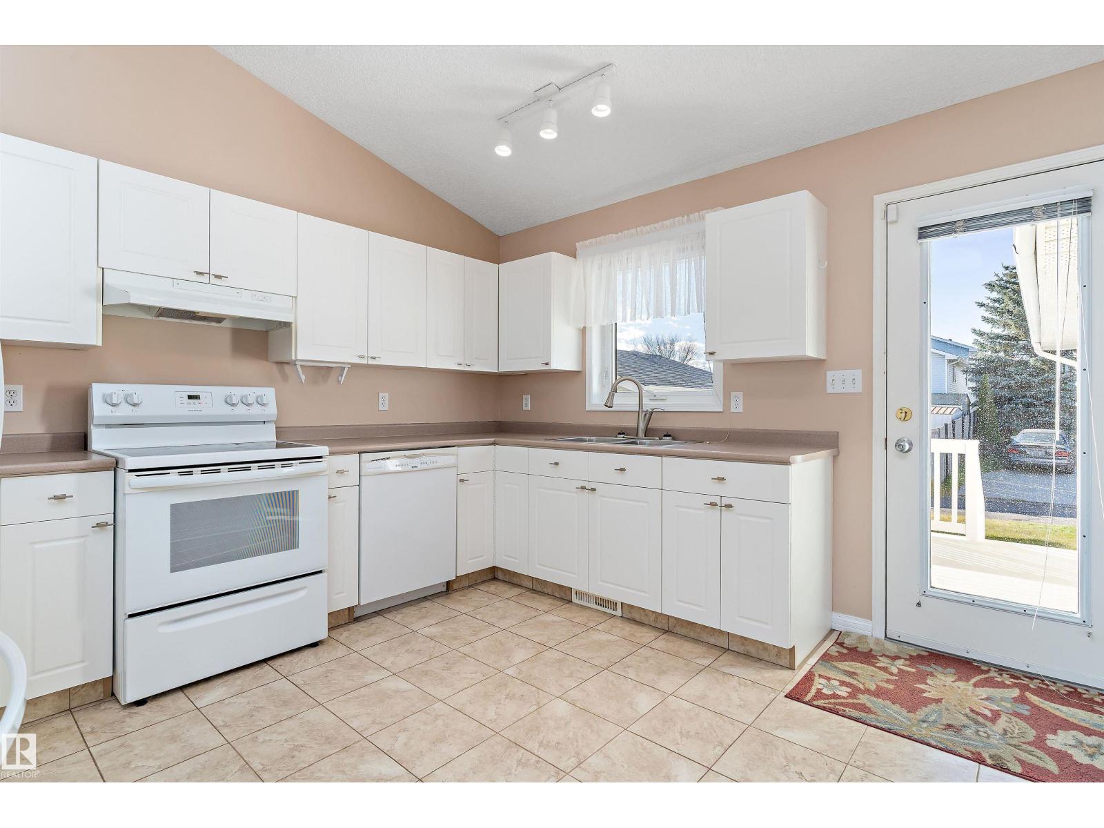 15028 128 St Nw, Edmonton, Alberta  T6V 1E9 - Photo 13 - E4463209