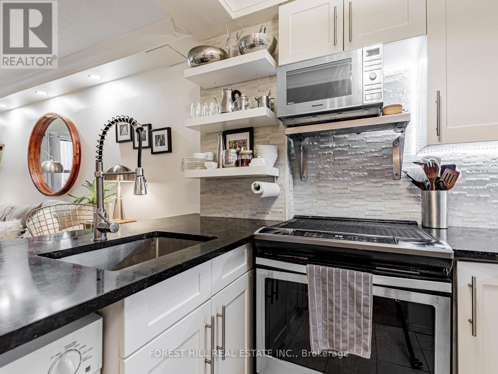 831 - 60 St Patrick Street, Toronto, Ontario  M5T 2X5 - Photo 17 - C12478672