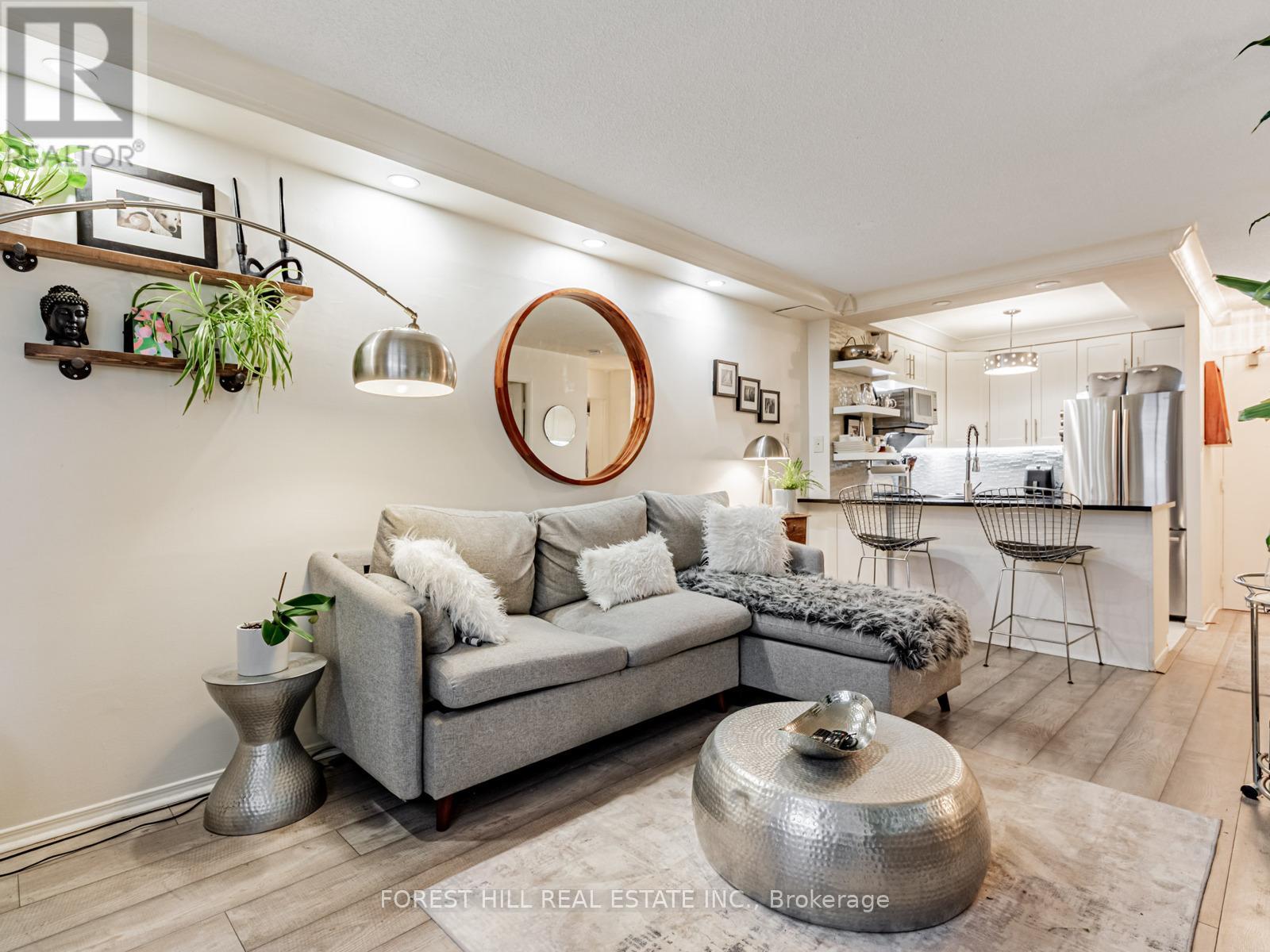 831 - 60 St Patrick Street, Toronto, Ontario  M5T 2X5 - Photo 3 - C12478672