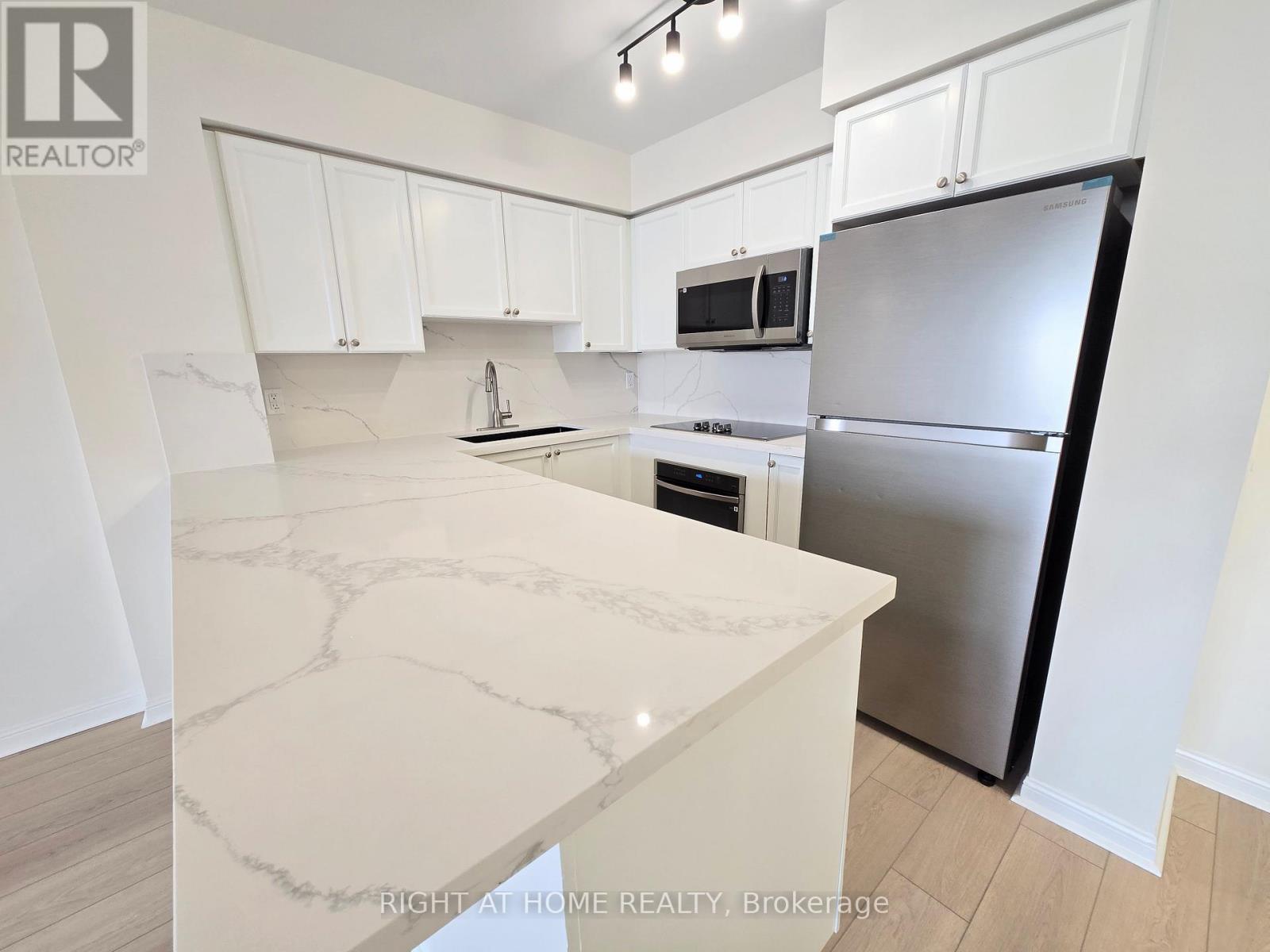 521 - 1000 King Street W, Toronto, Ontario  M6K 3N1 - Photo 3 - C12478683