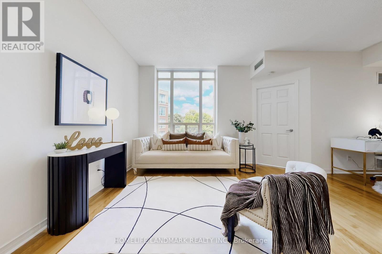 404 - 451 Rosewell Avenue, Toronto, Ontario  M4R 2H8 - Photo 2 - C12478685
