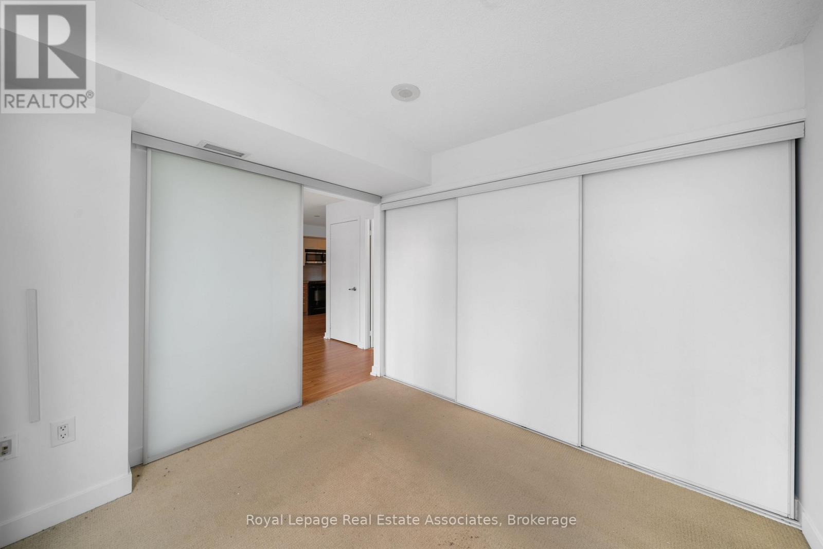 518 - 8 Telegram Mews, Toronto, Ontario  M5V 3Z5 - Photo 13 - C12478714