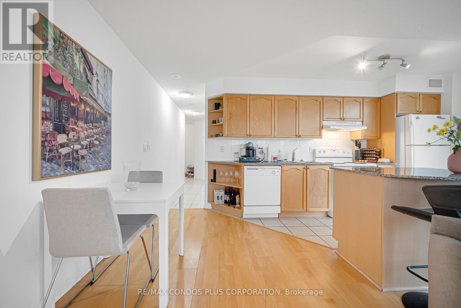 1609 - 231 Fort York Boulevard, Toronto, Ontario  M5V 1B2 - Photo 11 - C12478716