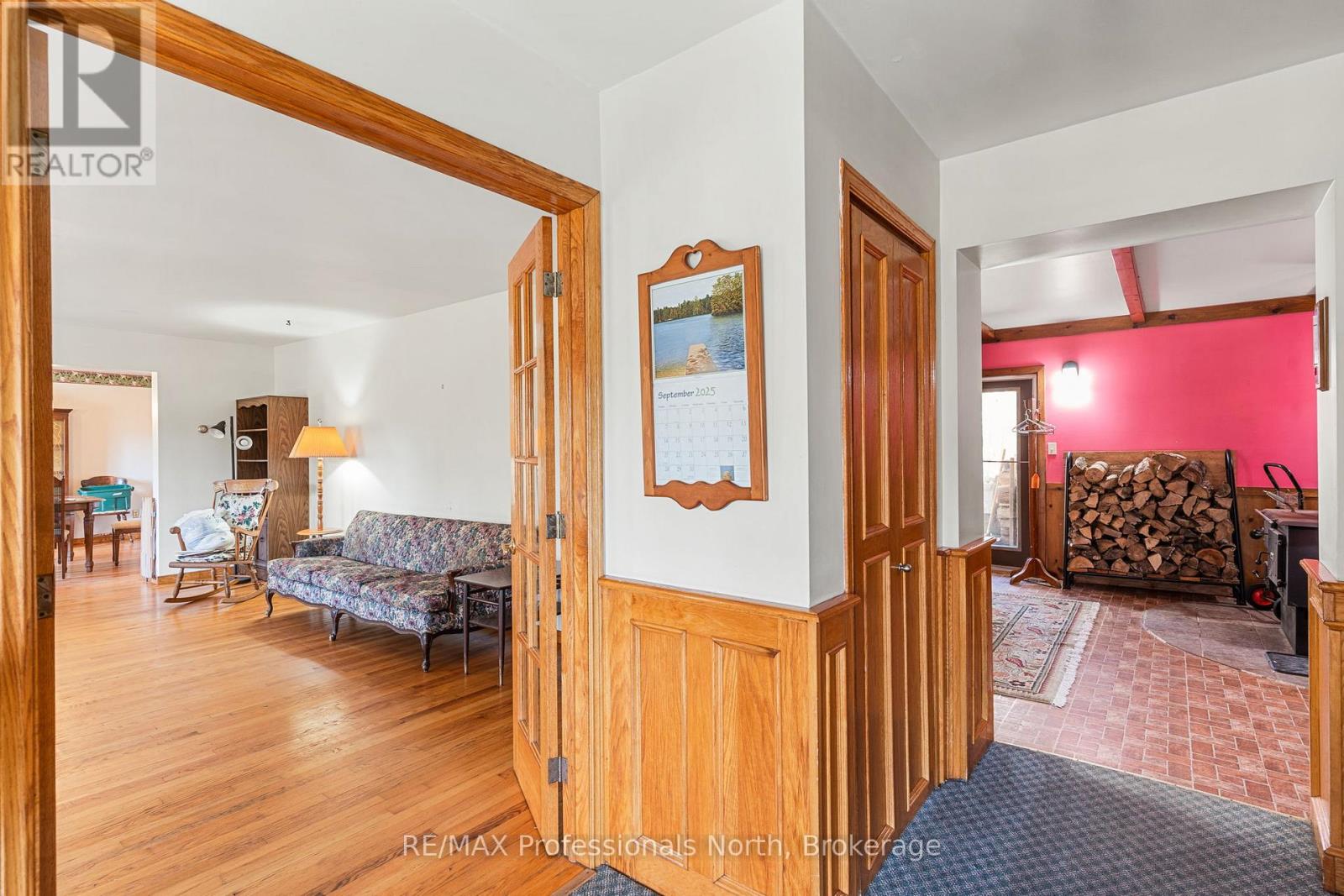 1415 South Lake Road, Minden Hills, Ontario  K0M 2K0 - Photo 10 - X12478757