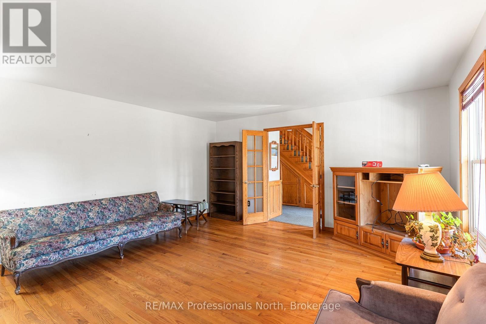 1415 South Lake Road, Minden Hills, Ontario  K0M 2K0 - Photo 15 - X12478757