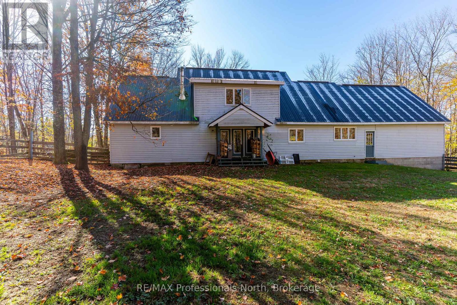 1415 South Lake Road, Minden Hills, Ontario  K0M 2K0 - Photo 39 - X12478757