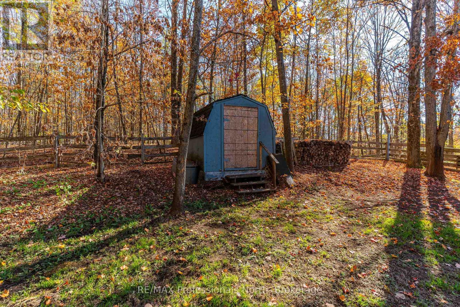 1415 South Lake Road, Minden Hills, Ontario  K0M 2K0 - Photo 43 - X12478757