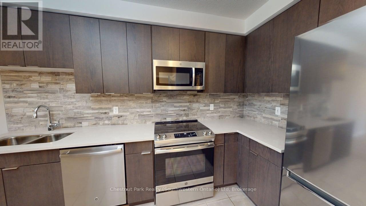 209 - 63 Arthur Street S, Guelph, Ontario  N1E 0A8 - Photo 4 - X12478789