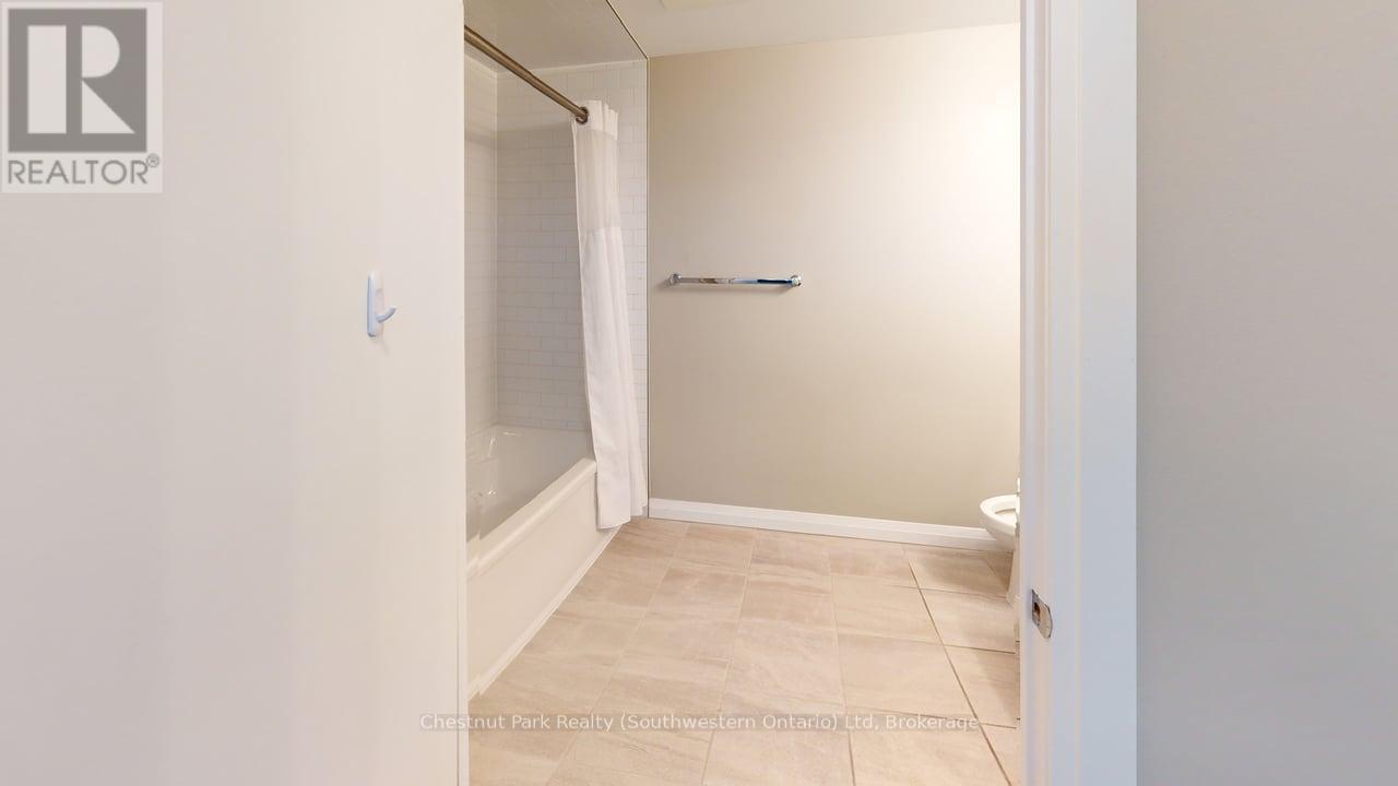 209 - 63 Arthur Street S, Guelph, Ontario  N1E 0A8 - Photo 7 - X12478789