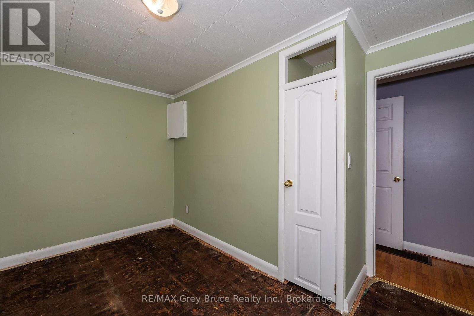 1582 9th Avenue E, Owen Sound, Ontario  N4K 3G3 - Photo 17 - X12478815