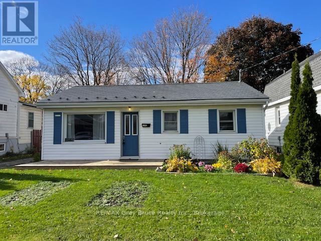 1582 9th Avenue E, Owen Sound, Ontario  N4K 3G3 - Photo 2 - X12478815