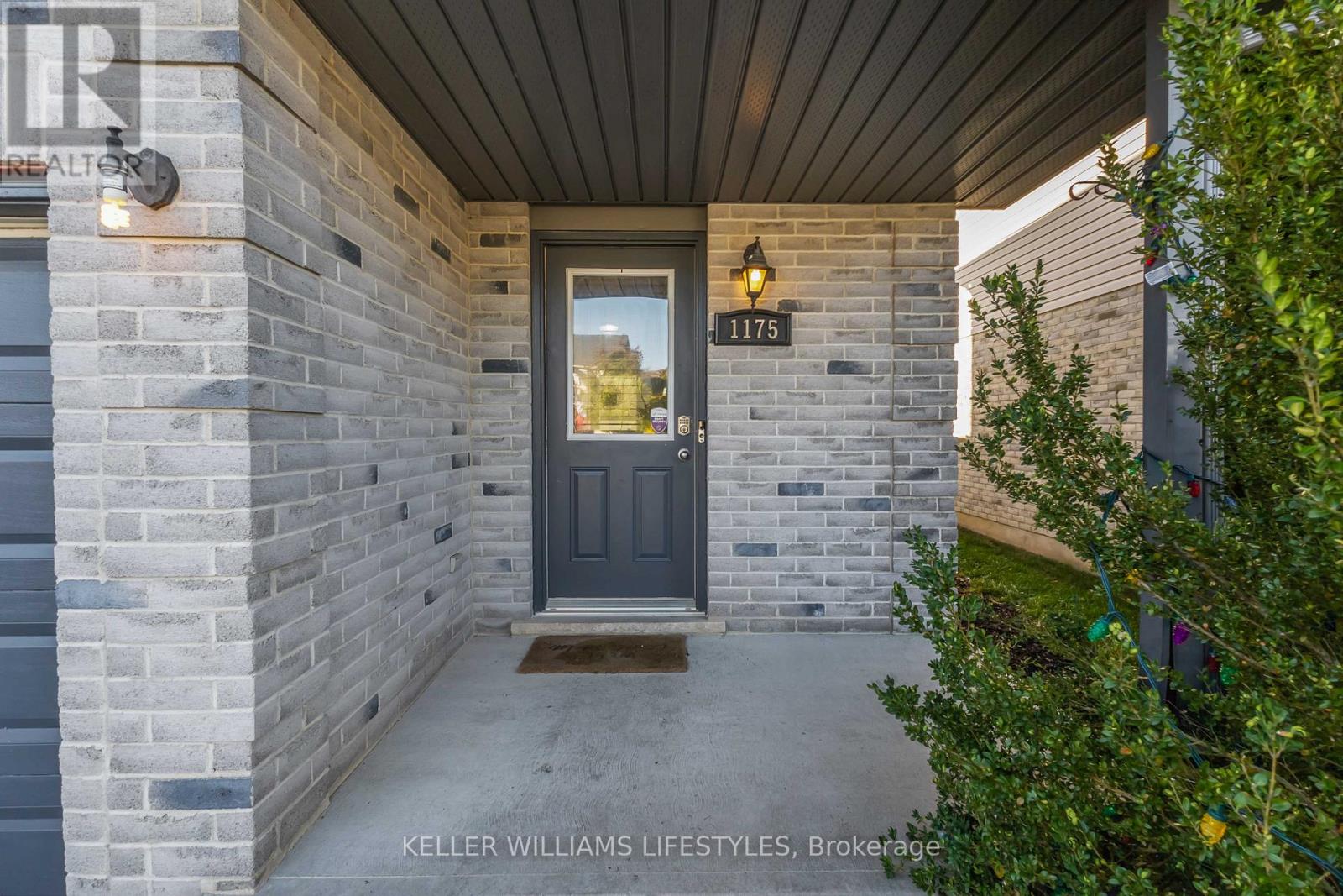 1175 Kimball Crescent, London North, Ontario  N6G 0A7 - Photo 3 - X12478755