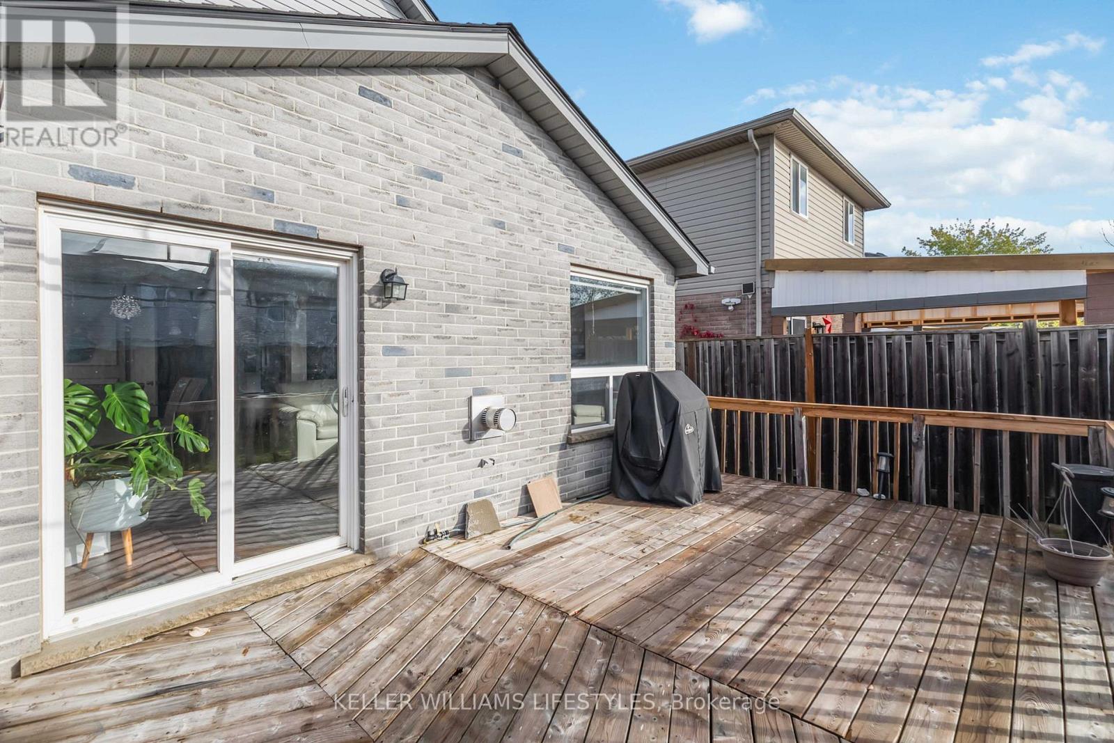 1175 Kimball Crescent, London North, Ontario  N6G 0A7 - Photo 34 - X12478755