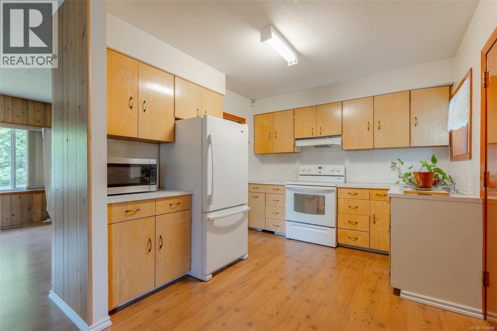 6767 Cypress Blvd, Port Alberni, British Columbia  V9Y 8T7 - Photo 14 - 1018098