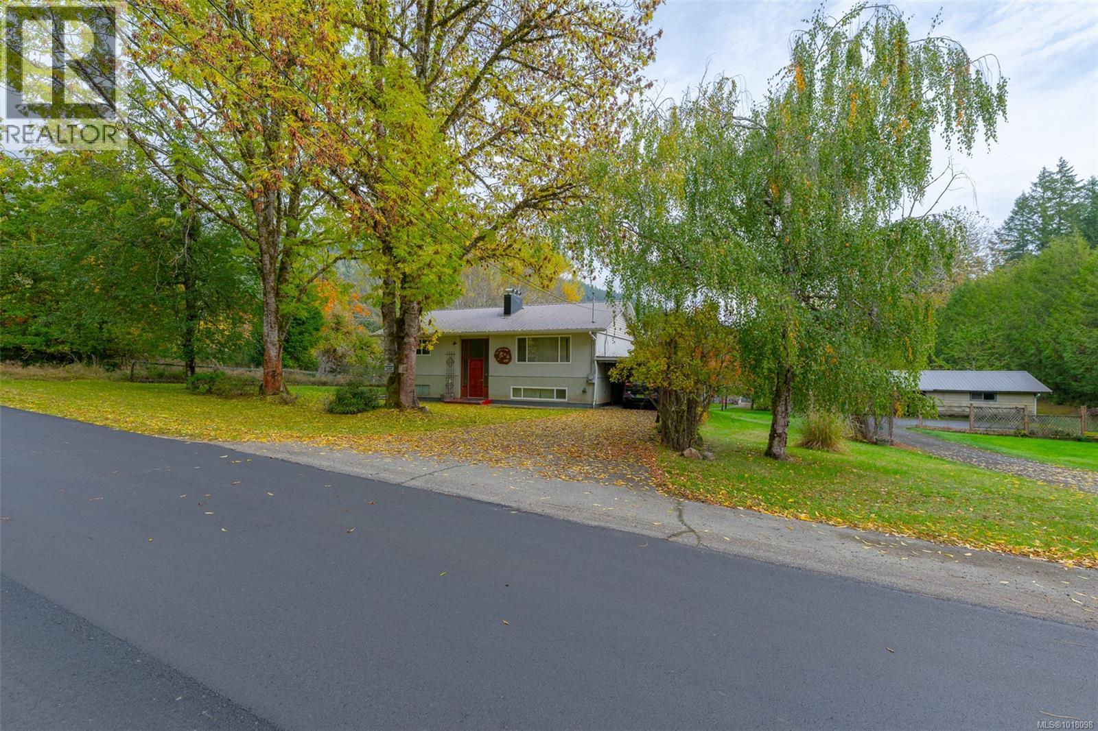 6767 Cypress Blvd, Port Alberni, British Columbia  V9Y 8T7 - Photo 3 - 1018098