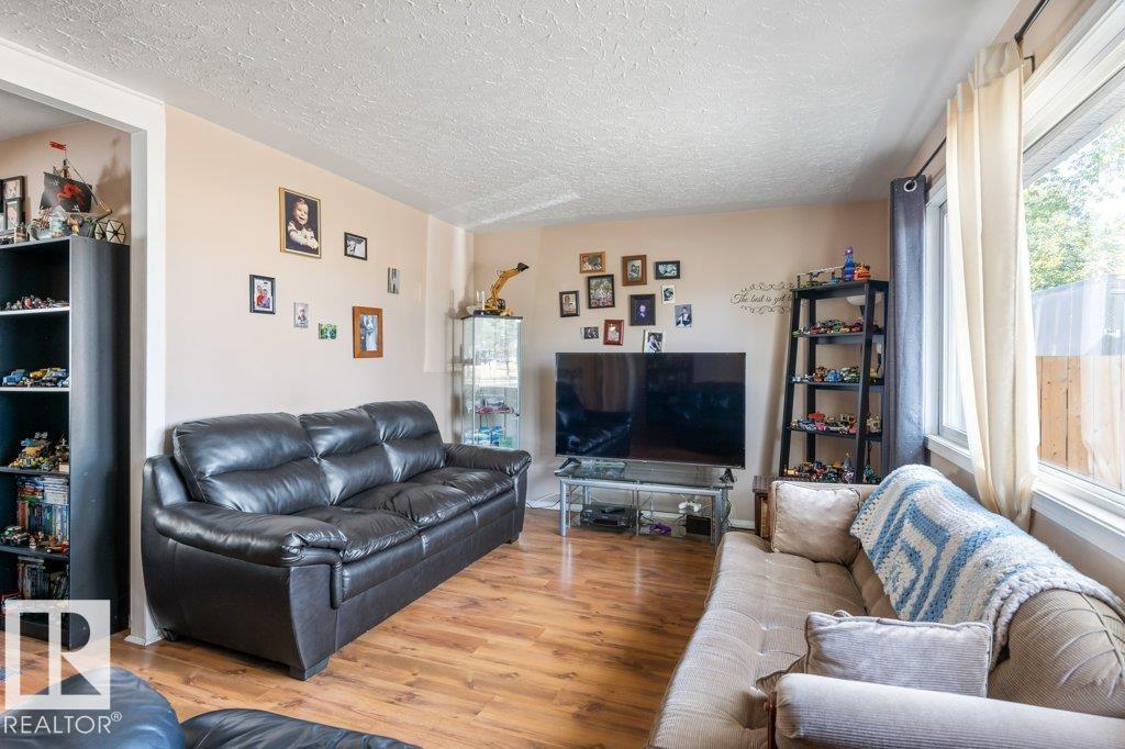 13003 129 Av Nw, Edmonton, Alberta  T5L 3K1 - Photo 3 - E4463227
