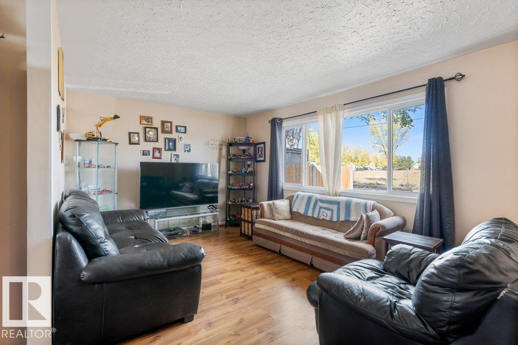13003 129 Av Nw, Edmonton, Alberta  T5L 3K1 - Photo 5 - E4463227