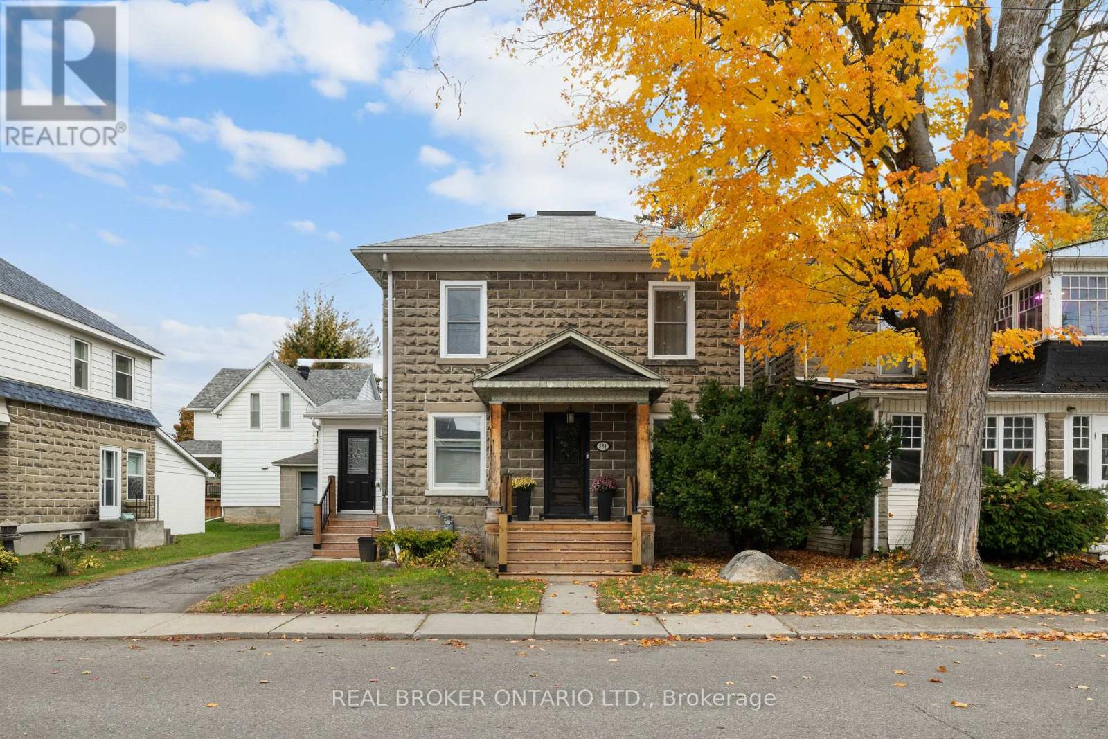 584 JESSUP STREET, Prescott, Ontario