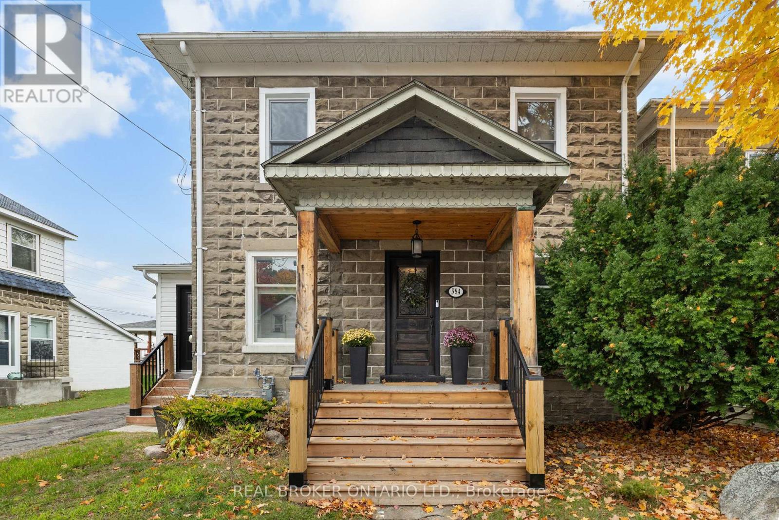584 Jessup Street, Prescott, Ontario  K0E 1T0 - Photo 3 - X12478763