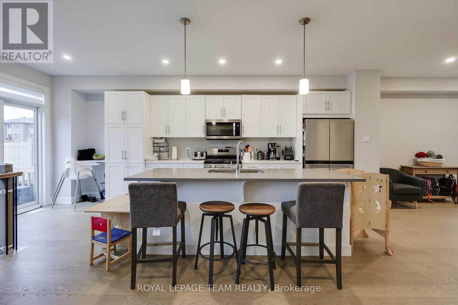 724 Ploughman Place, Ottawa, Ontario  K2S 3C5 - Photo 17 - X12478836