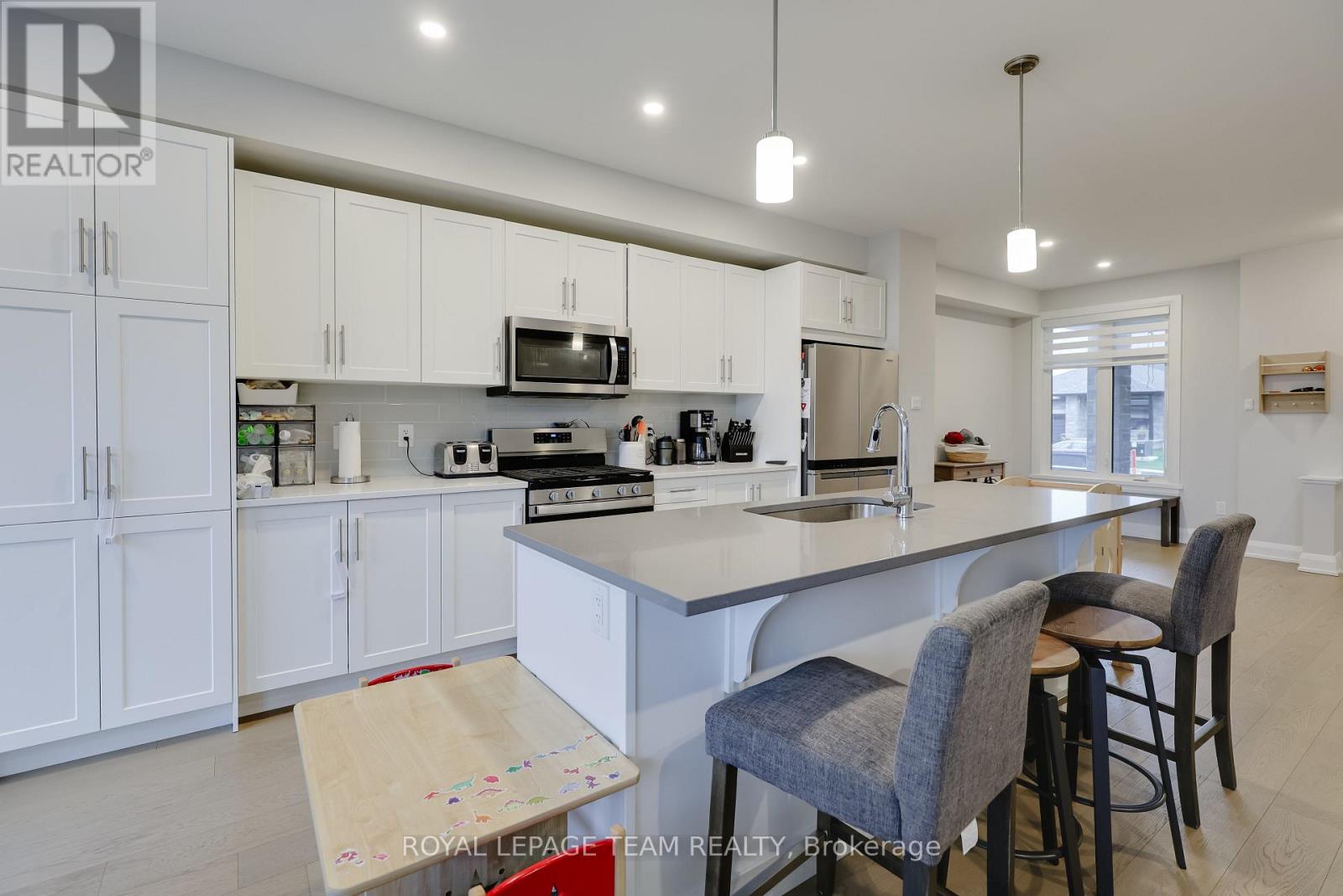 724 Ploughman Place, Ottawa, Ontario  K2S 3C5 - Photo 18 - X12478836