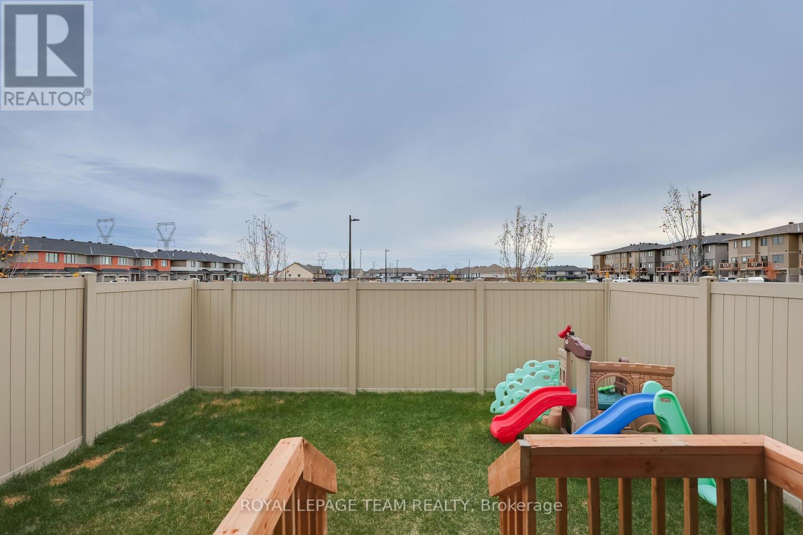 724 Ploughman Place, Ottawa, Ontario  K2S 3C5 - Photo 8 - X12478836