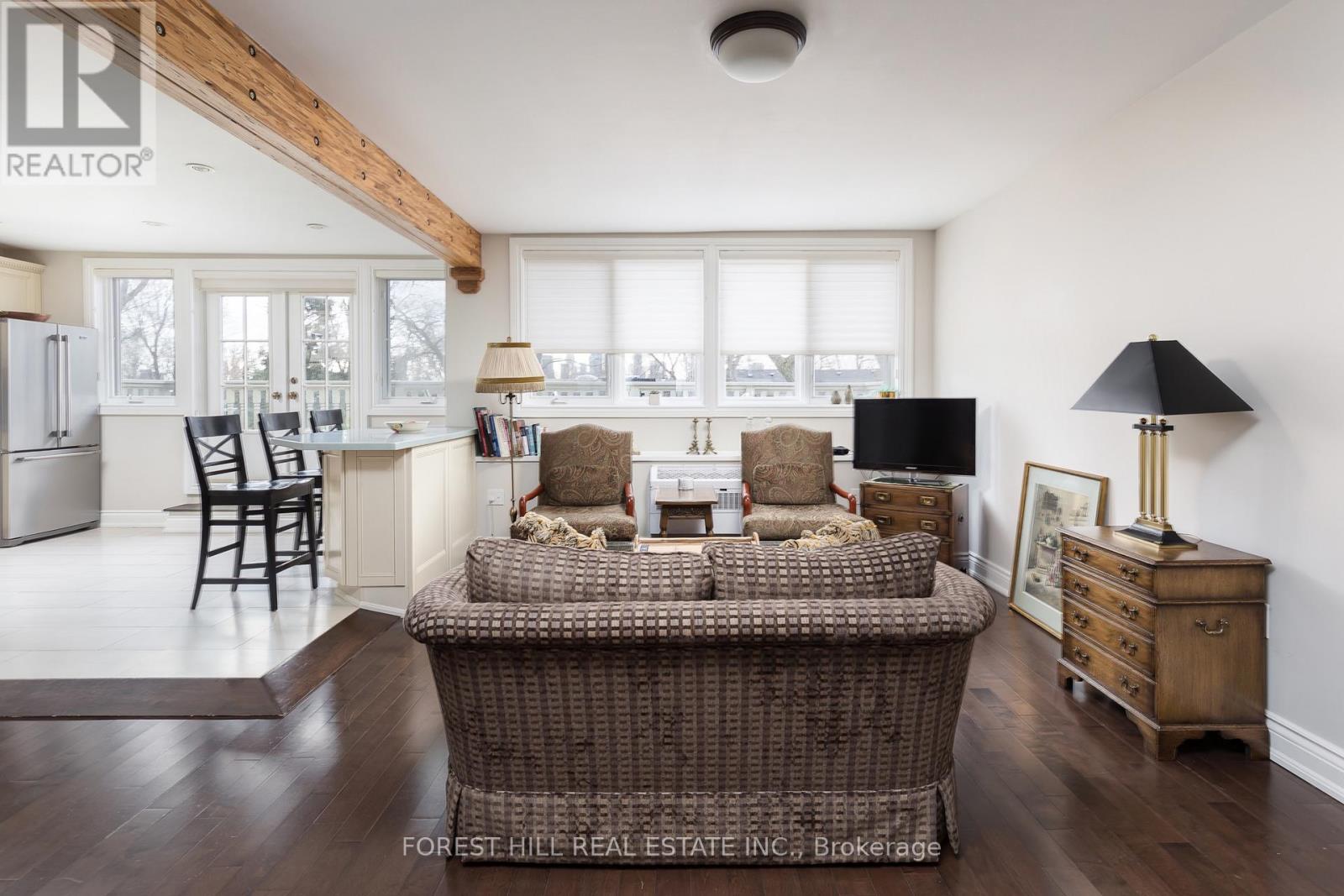 Unit 5 - 105 Balmoral Avenue, Toronto, Ontario  M4V 1J5 - Photo 2 - C12478520
