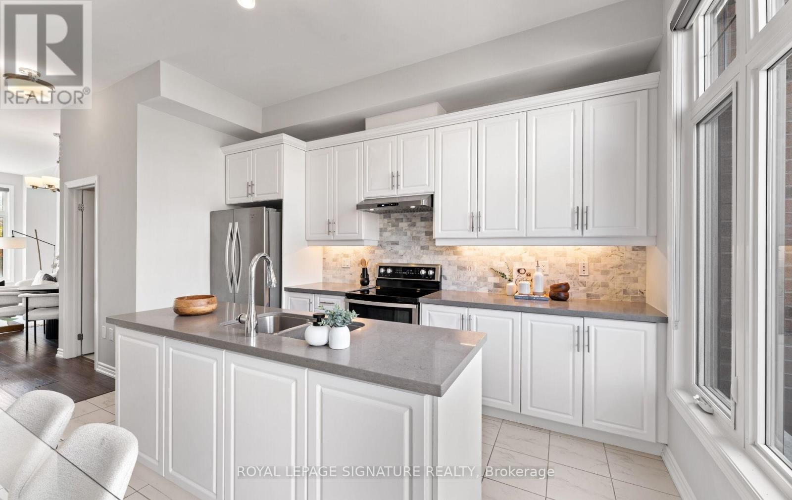 35 Hyderabad Lane, Markham, Ontario  L6E 0T8 - Photo 31 - N12464959