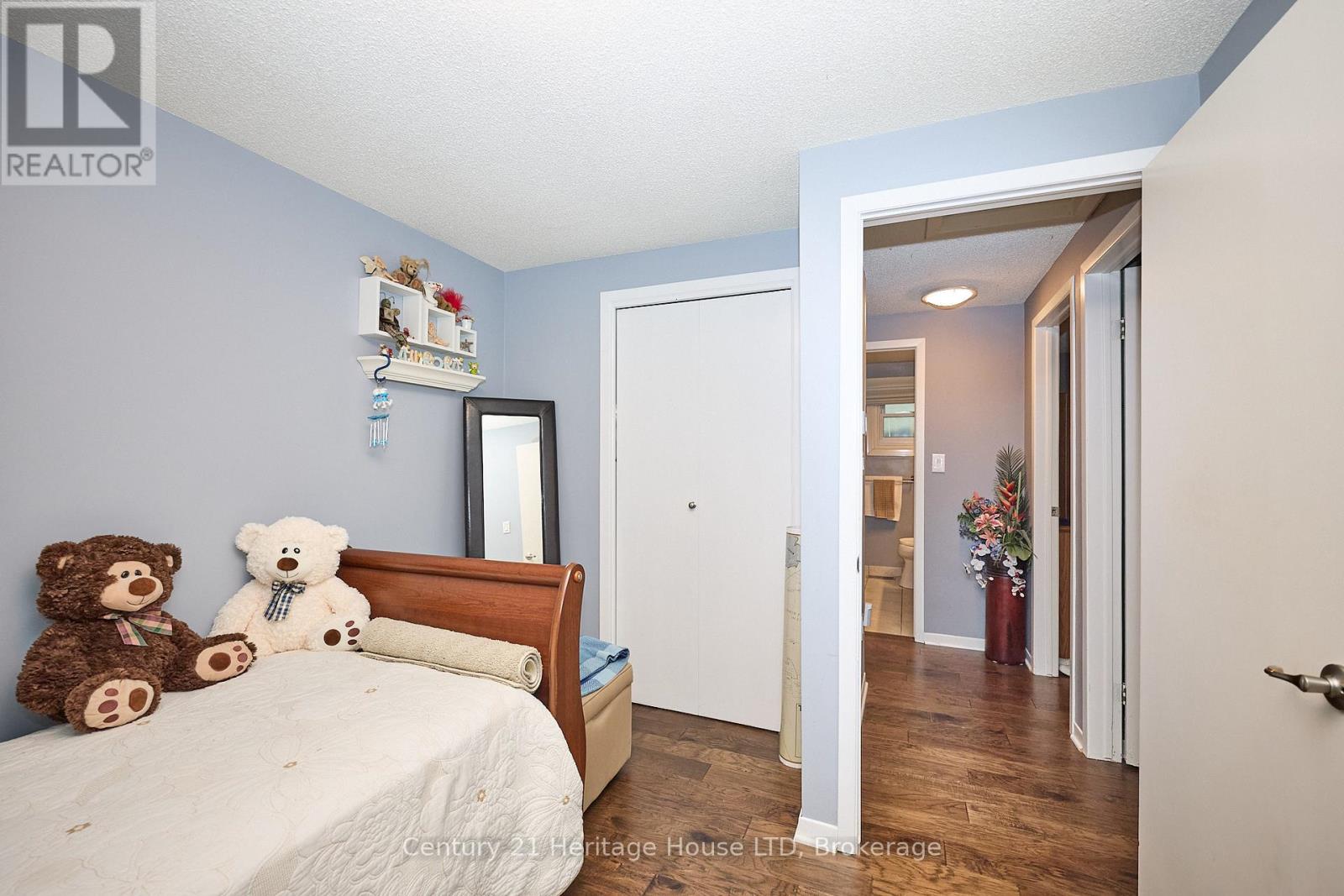 845 Parkdale Avenue, Fort Erie, Ontario  L2A 5B8 - Photo 14 - X12478773