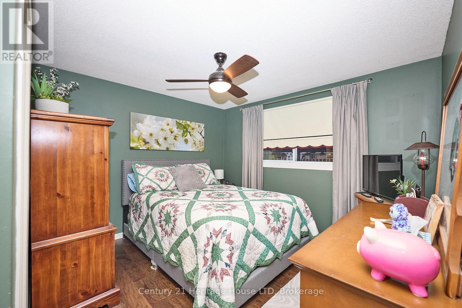 845 Parkdale Avenue, Fort Erie, Ontario  L2A 5B8 - Photo 15 - X12478773