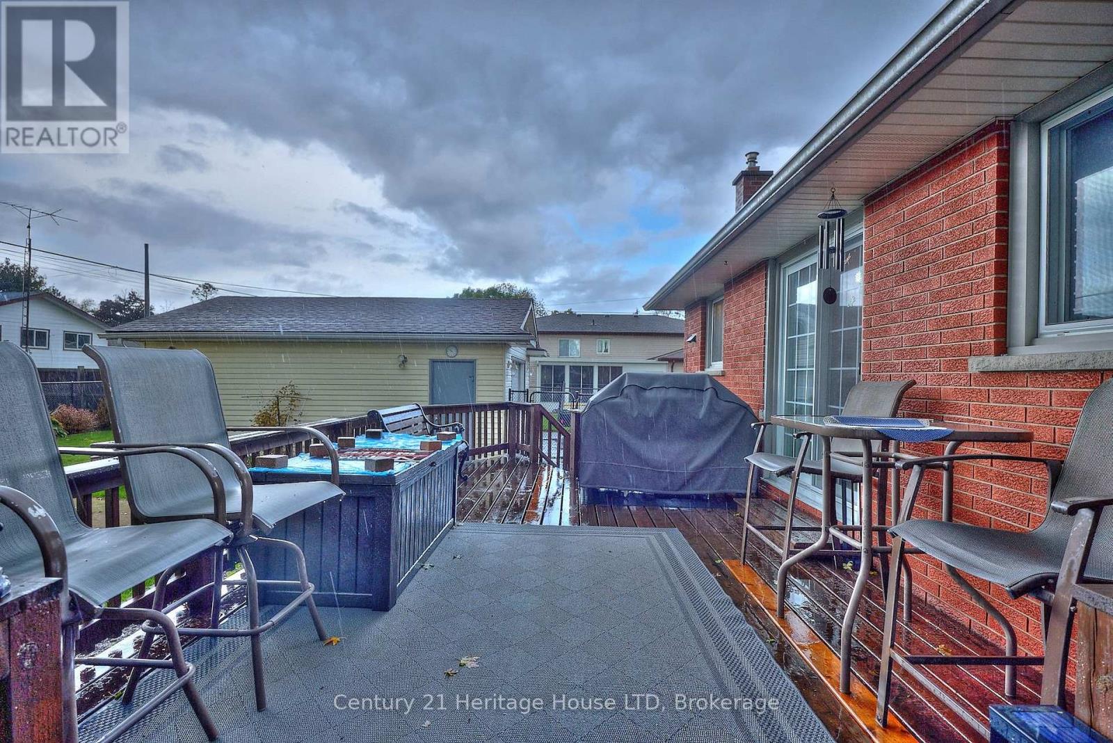 845 Parkdale Avenue, Fort Erie, Ontario  L2A 5B8 - Photo 27 - X12478773