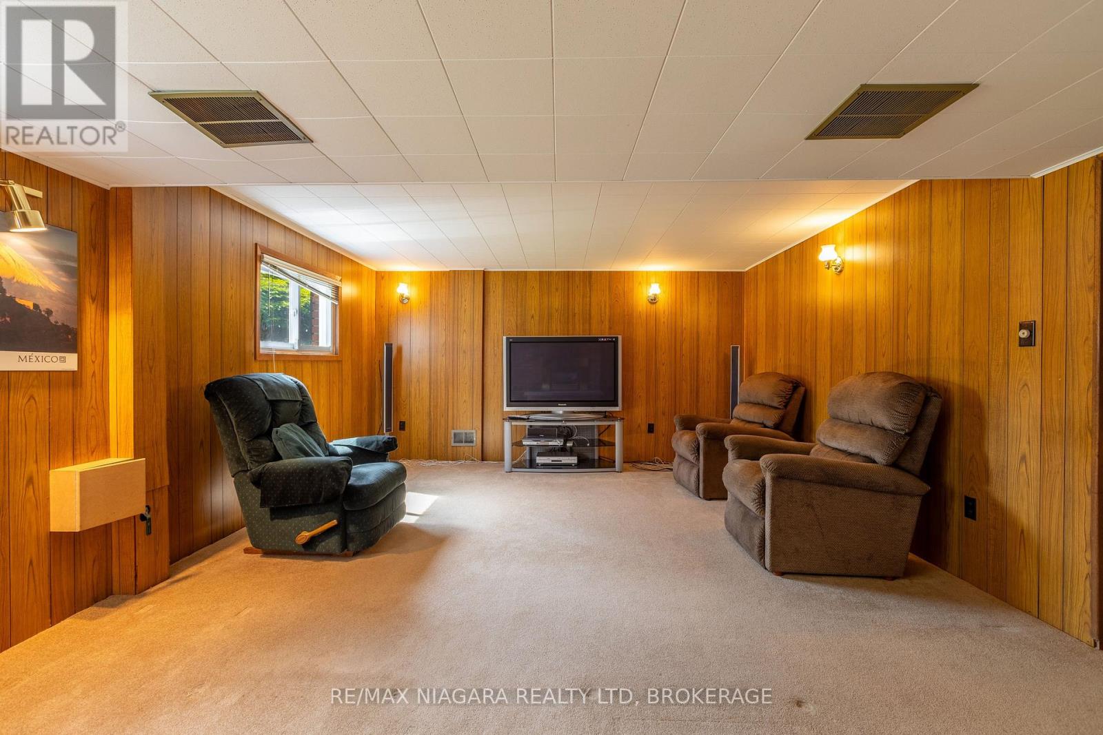 82 Westwood Crescent, Welland, Ontario  L3C 4R3 - Photo 18 - X12478823
