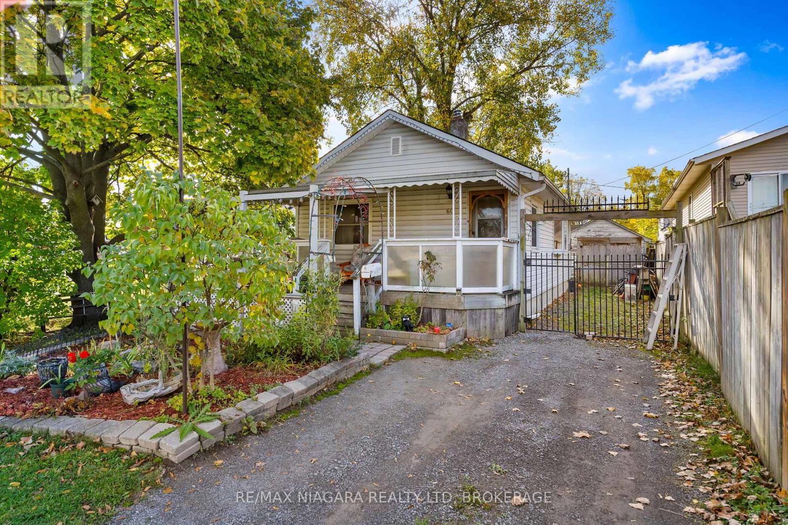 60 ROSEDALE AVENUE, St. Catharines, Ontario