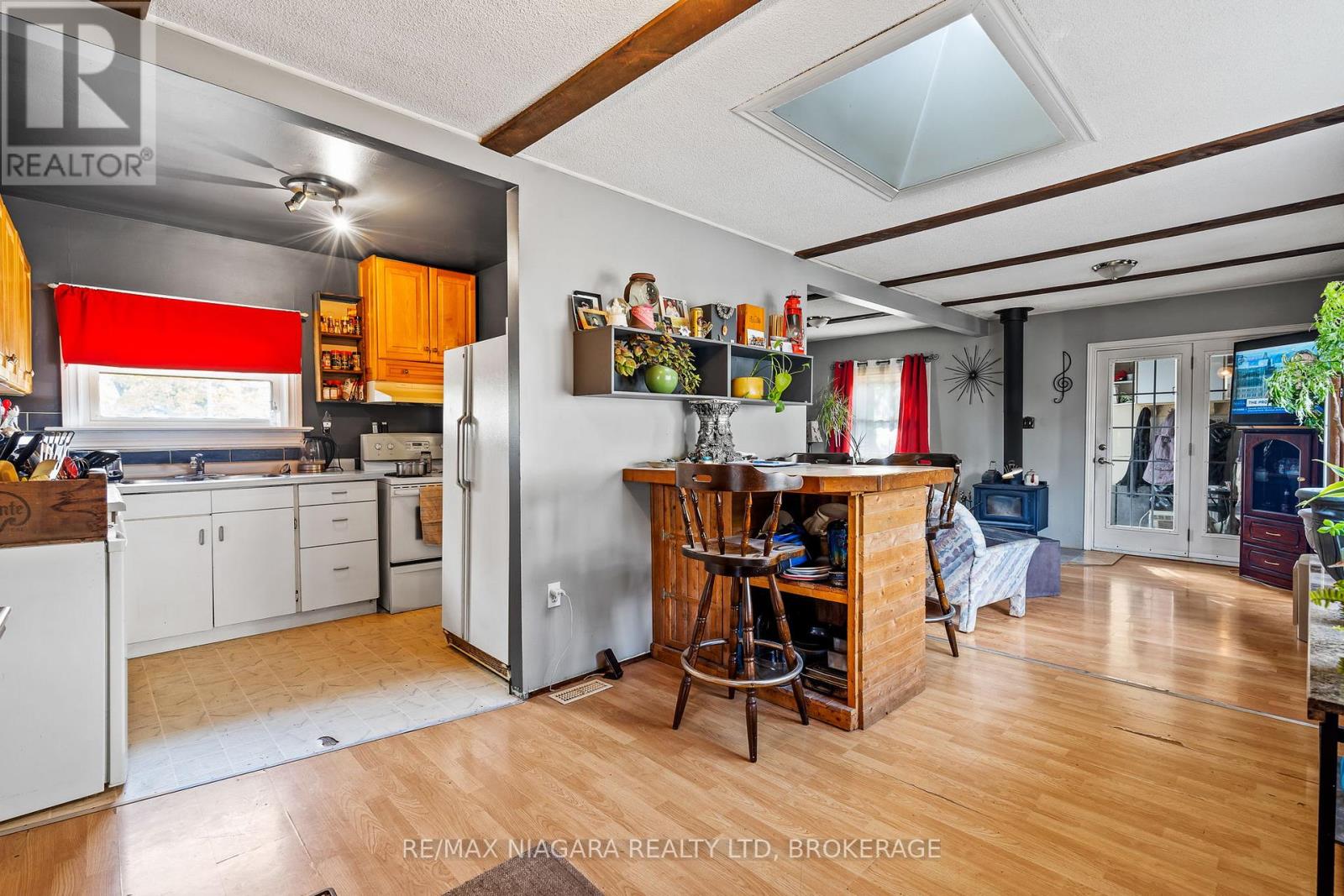 60 Rosedale Avenue, St. Catharines, Ontario  L2P 1Y7 - Photo 8 - X12478838