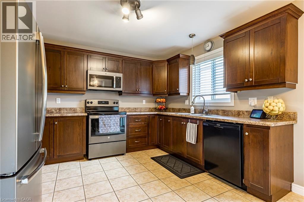 28 Springbreeze Heights, Hamilton, Ontario  L8E 0A4 - Photo 10 - 40780792
