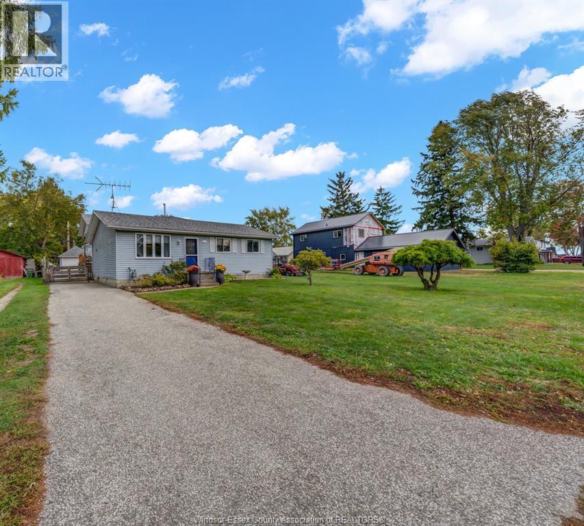 200 Ferris, Essex, Ontario  N0R 2G0 - Photo 2 - 25027014