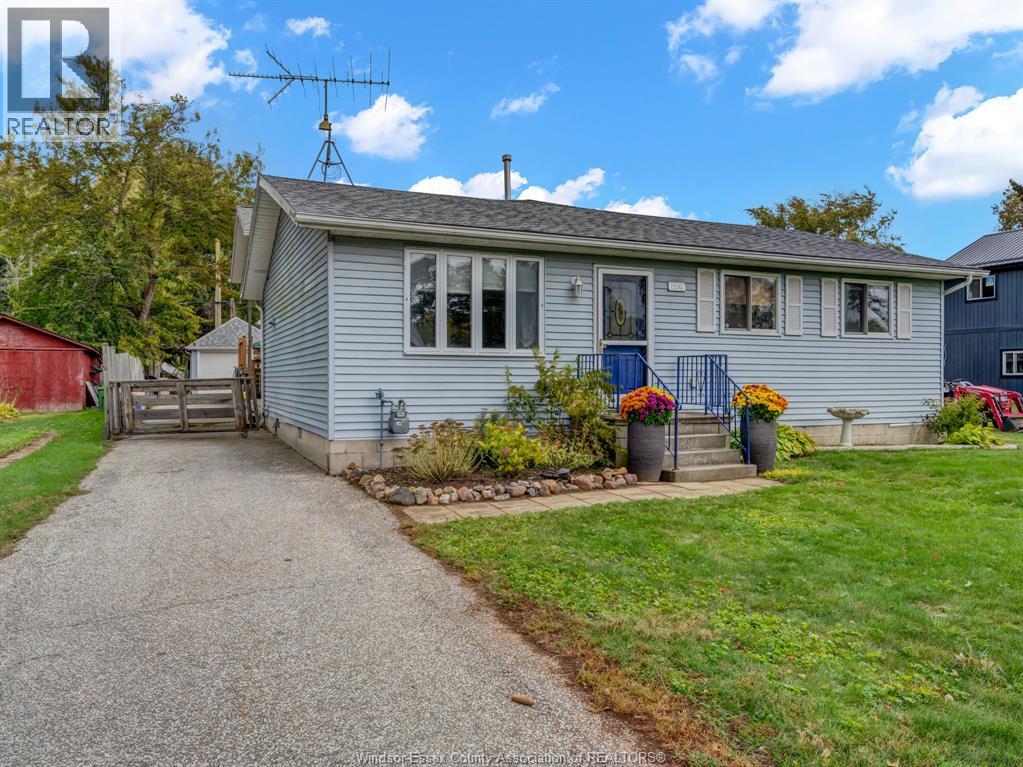 200 Ferris, Essex, Ontario  N0R 2G0 - Photo 3 - 25027014