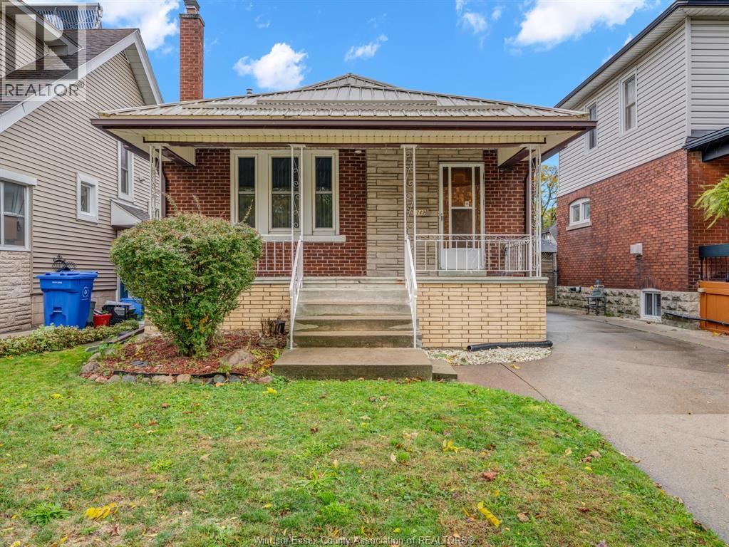 1749 IROQUOIS, windsor, Ontario