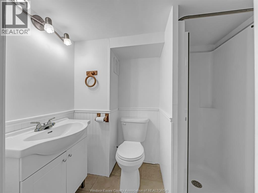 1749 Iroquois, Windsor, Ontario  N8Y 1S1 - Photo 32 - 25027013