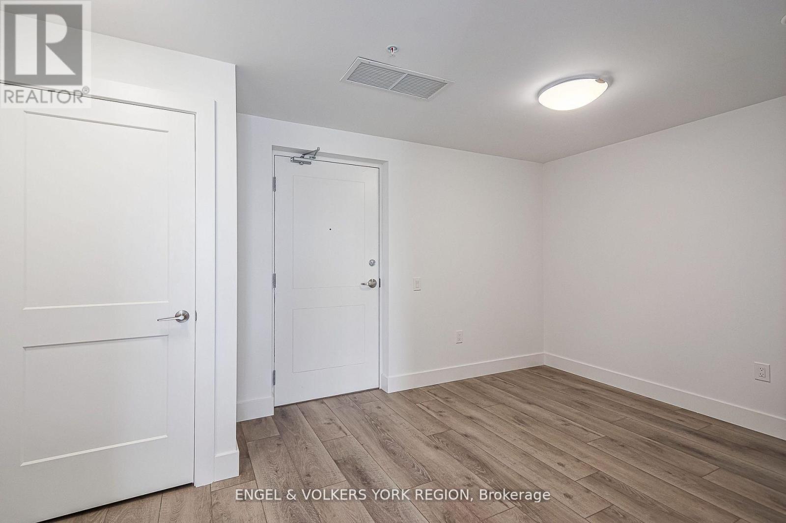 327 - 4 Kimberly Lane E, Collingwood, Ontario  L9Y 5T6 - Photo 2 - S12478665