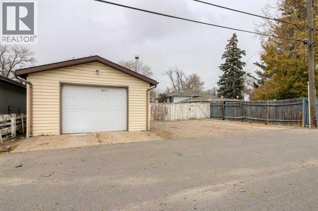 813 Stafford Drive N, Lethbridge, Alberta  T1H 2B4 - Photo 28 - A2265829