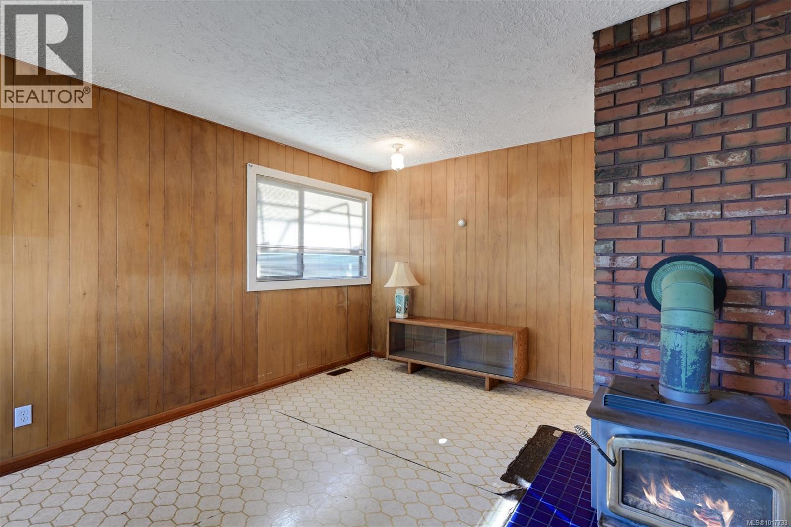 2336 Howard St, Victoria, British Columbia  V8R 4K7 - Photo 9 - 1017733