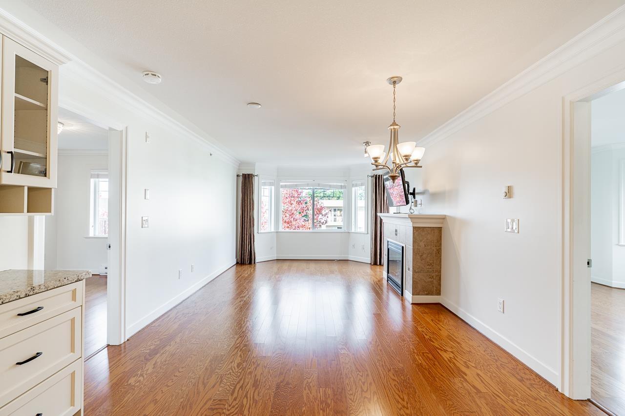 Ph4 15357 Roper Avenue, White Rock, British Columbia  V4B 2G2 - Photo 11 - R3060184