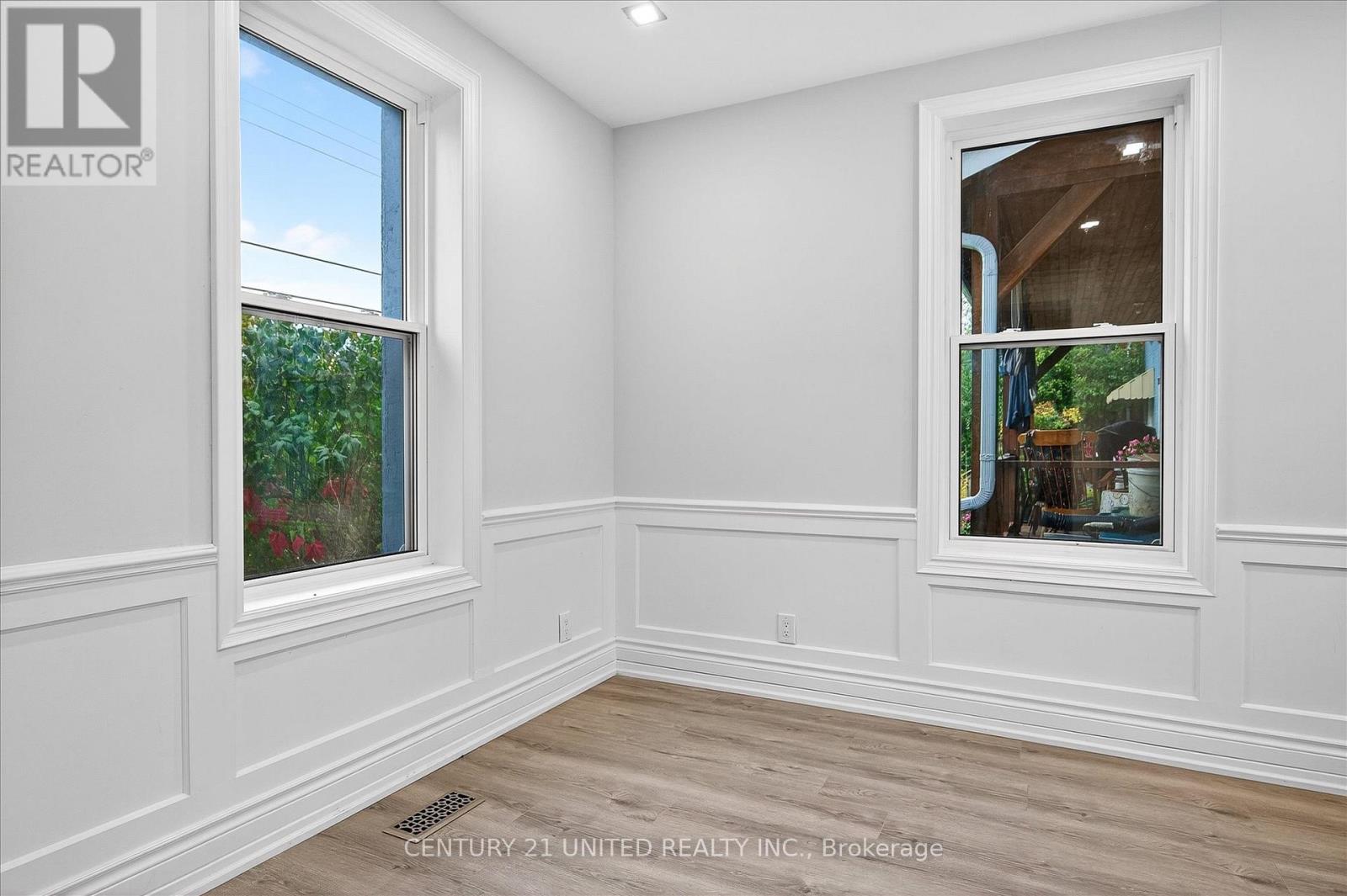 504 Aylmer Street N, Peterborough, Ontario  K9H 3W5 - Photo 10 - X12478831